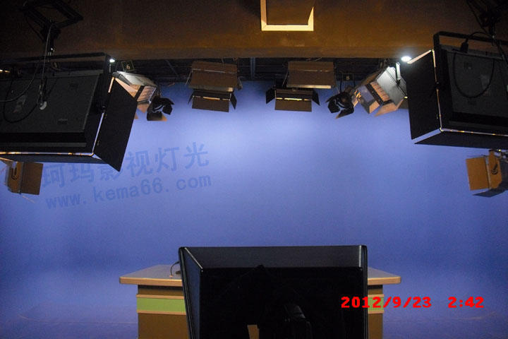 湖北咸宁电视台虚拟演播室灯光声学工程